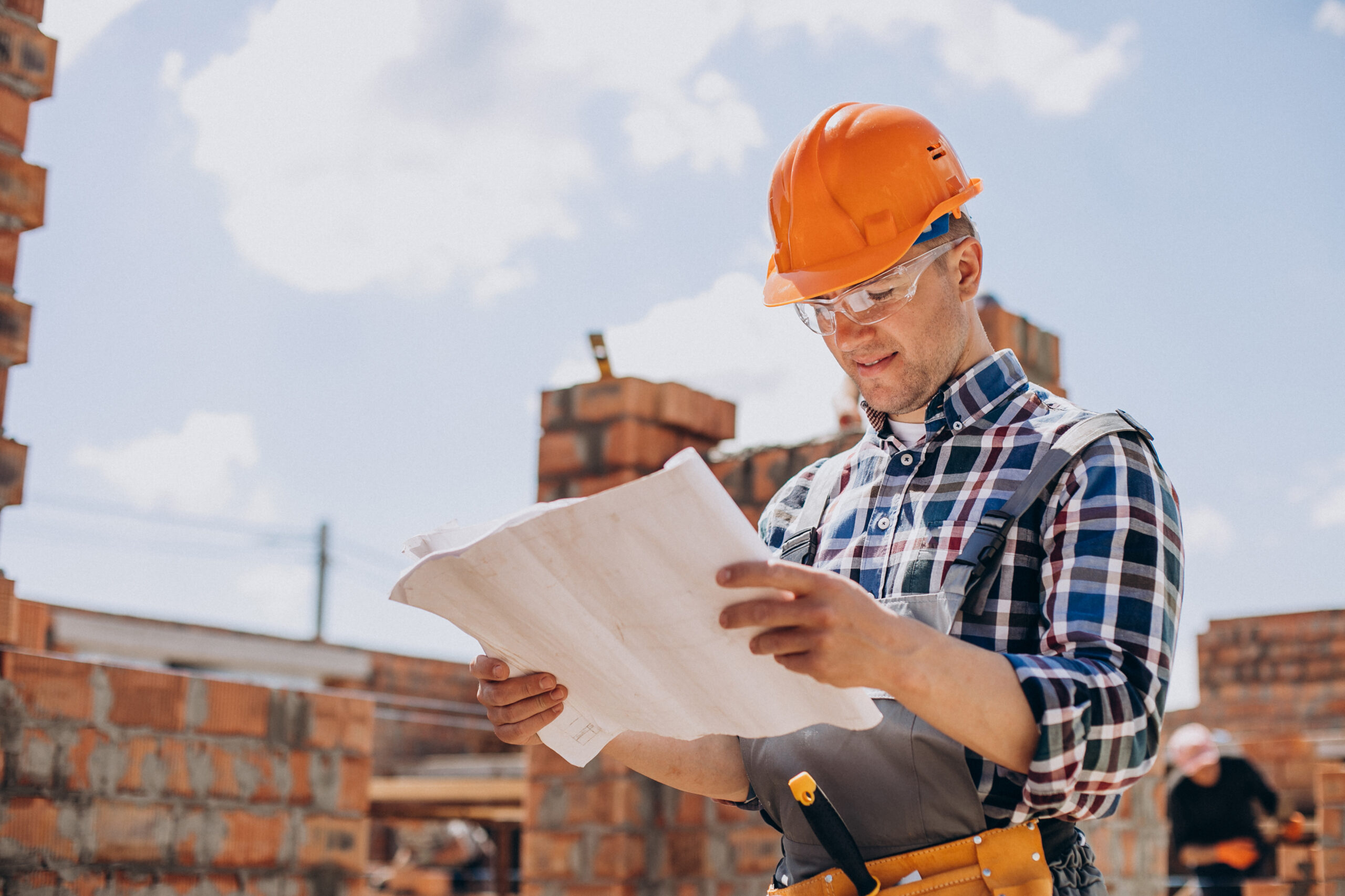 Transforme o canteiro de obras com a terceirização de serventes