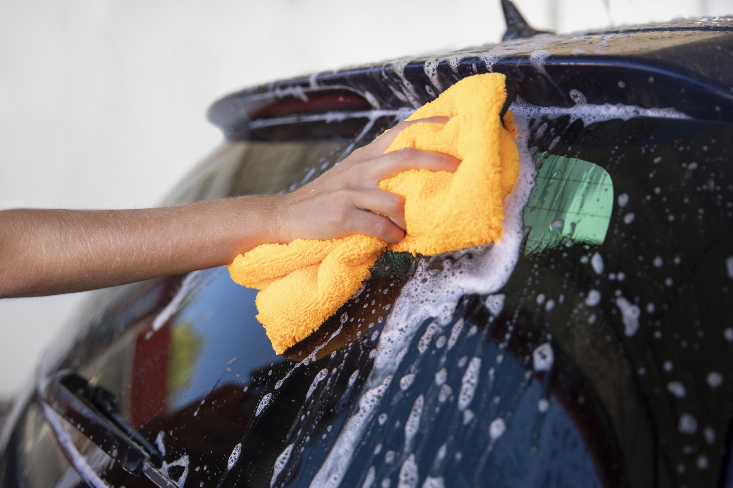 Produtos inadequados e riscos ao carro? Como a Russel protege cada veículo